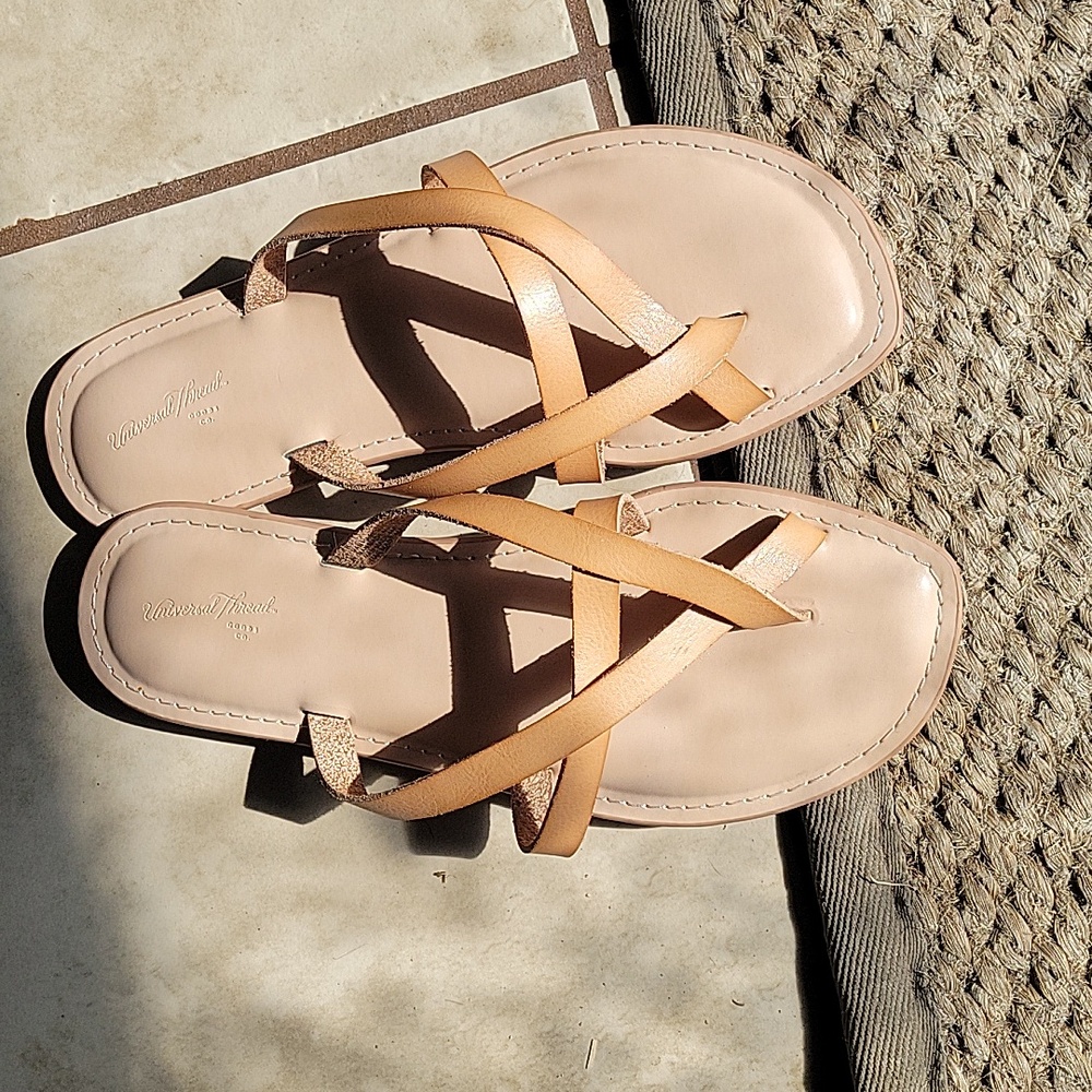 New without tags brown sandles